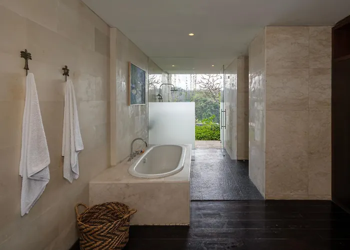 By The Cliff Bali Villa *