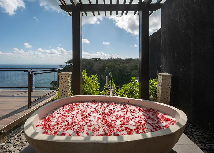 By The Cliff Bali Villa *