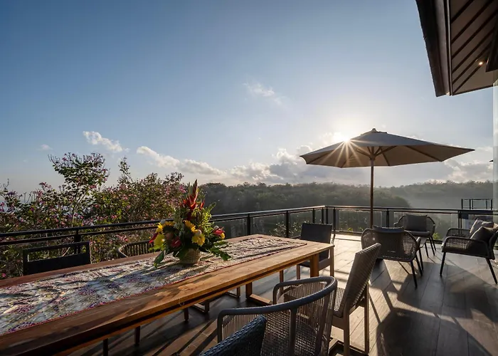By The Cliff Bali Villa
